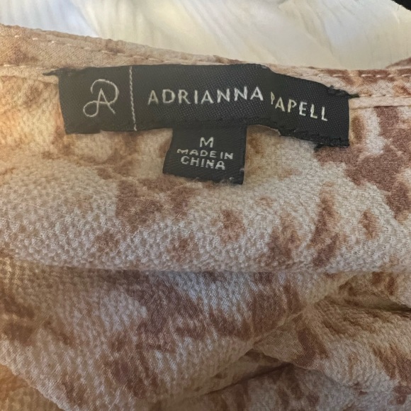 🦋2/$15🦋 Adrianna Papell Crossover Snakeskin Patterned Blouse - Picture 3 of 3